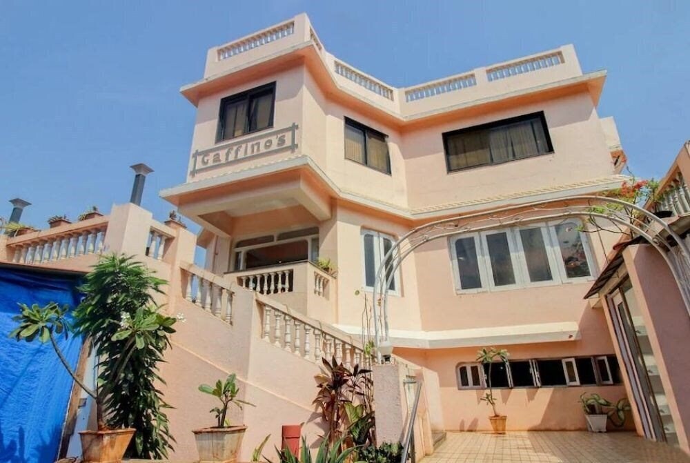 Готель Gaffino's Beach Resort 2*